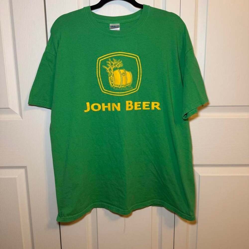 Gildan John Beer Parody Logo Graphic T-Shirt